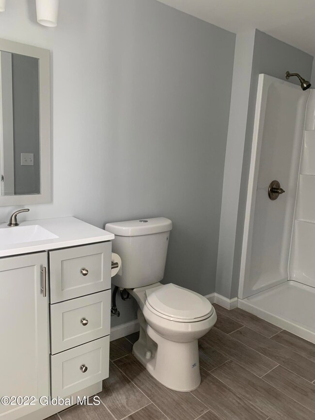 8 Chelton Ave, Troy, NY 12180 - photo 6