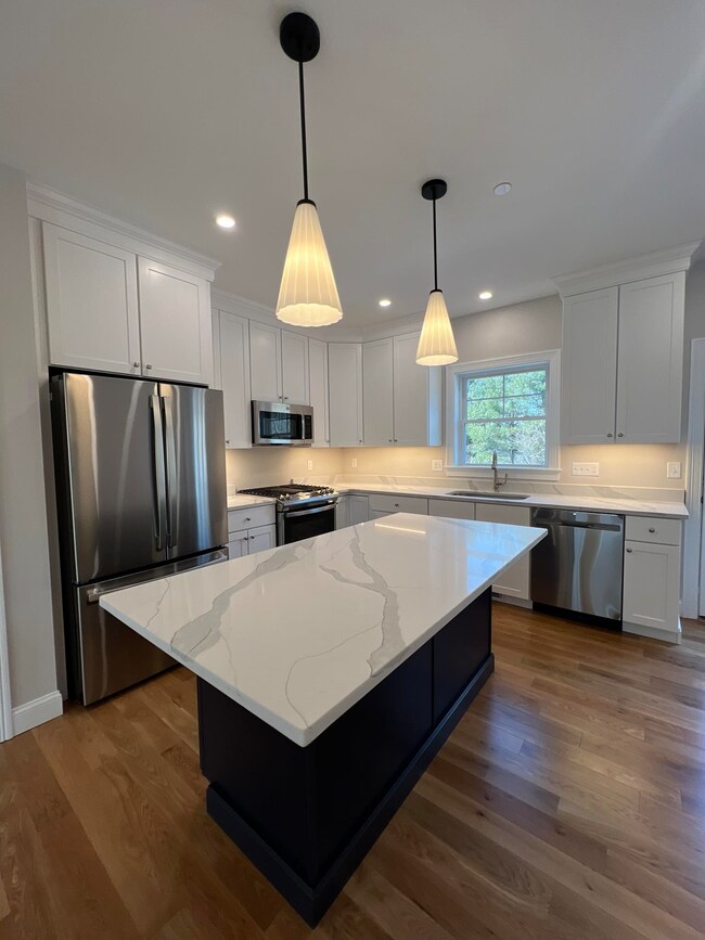 26 Juniper Ln, Portsmouth, NH 03801 - photo 2