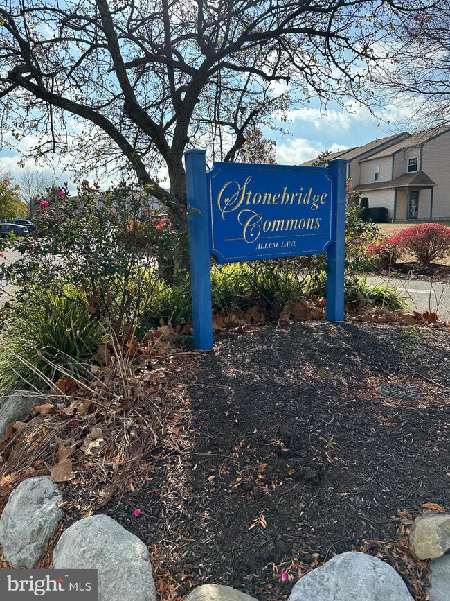 129 Allem Ln unit 129, Perkasie, PA 18944 - photo 3