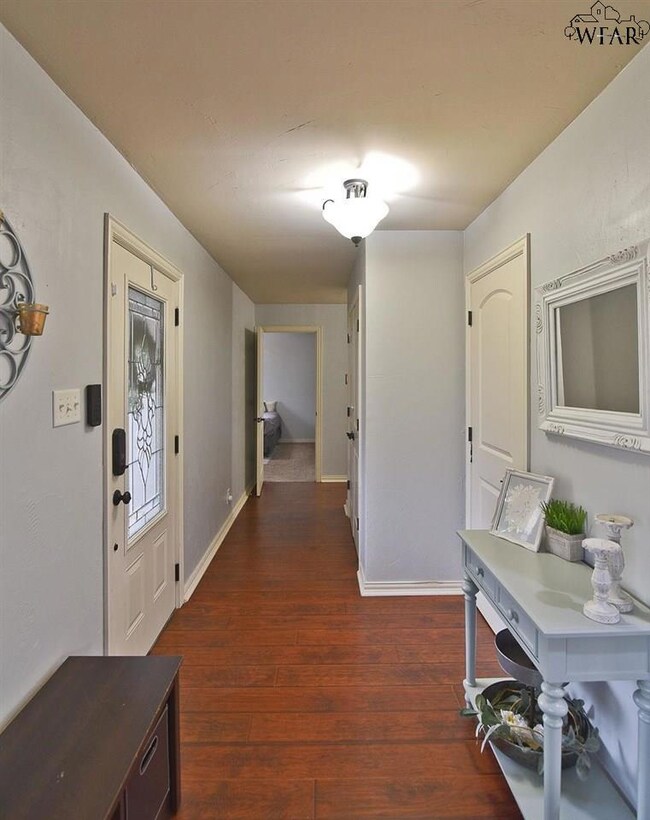 1517 Hursh Ave, Wichita Falls, TX 76302 - photo 4