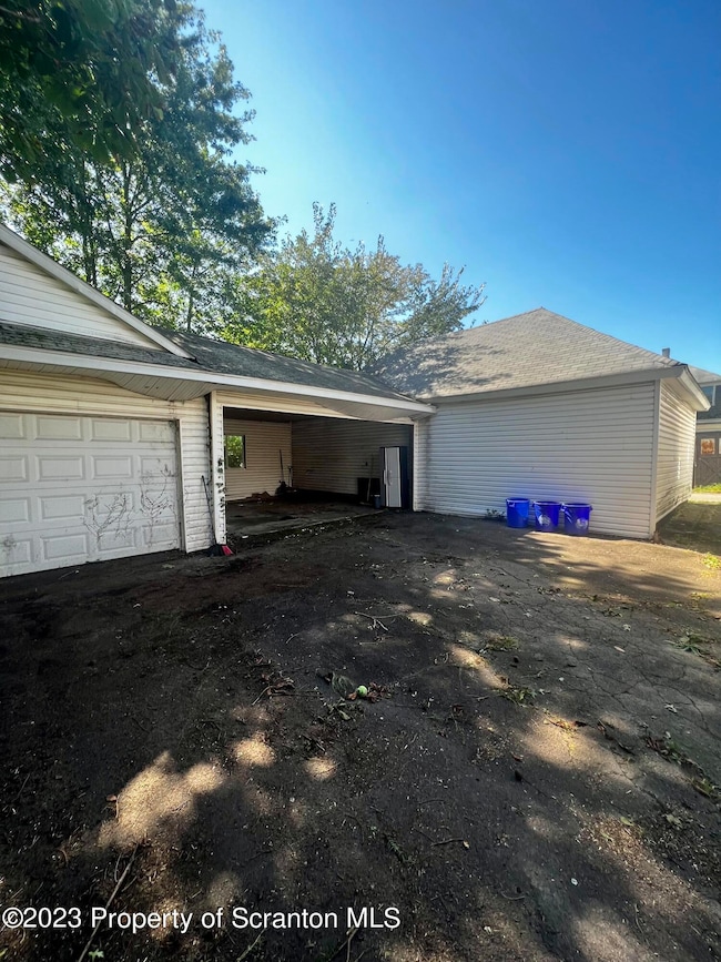 611 Philo St, Scranton, PA 18508 - photo 7