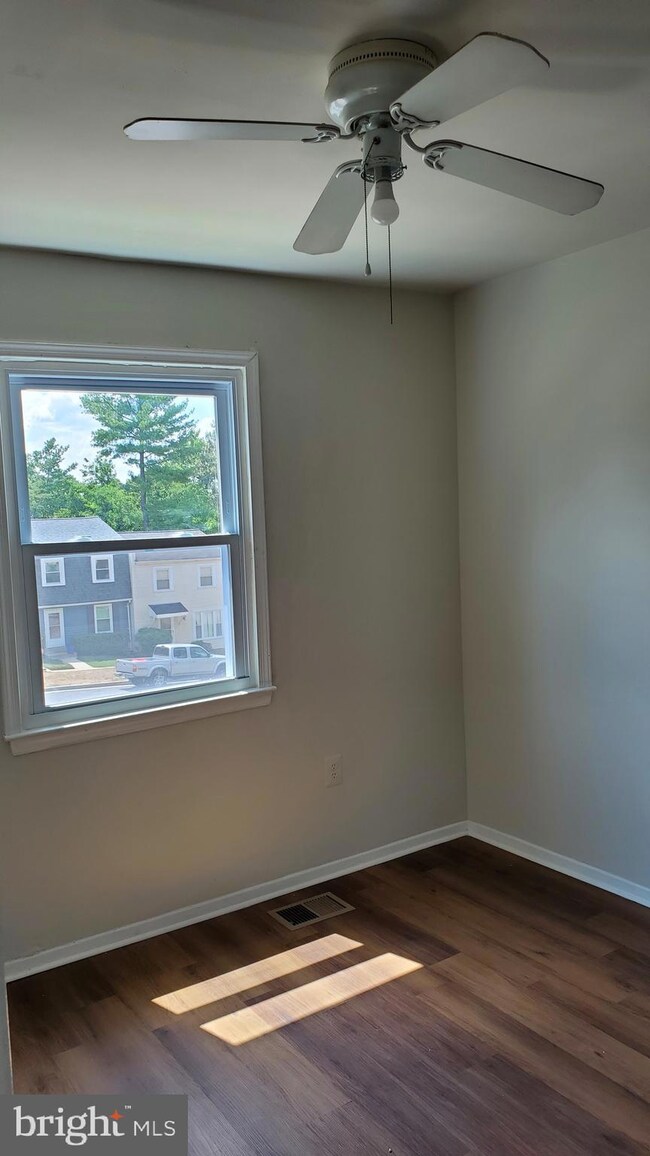 2144 Catskill St, Temple Hills, MD 20748 - photo 5