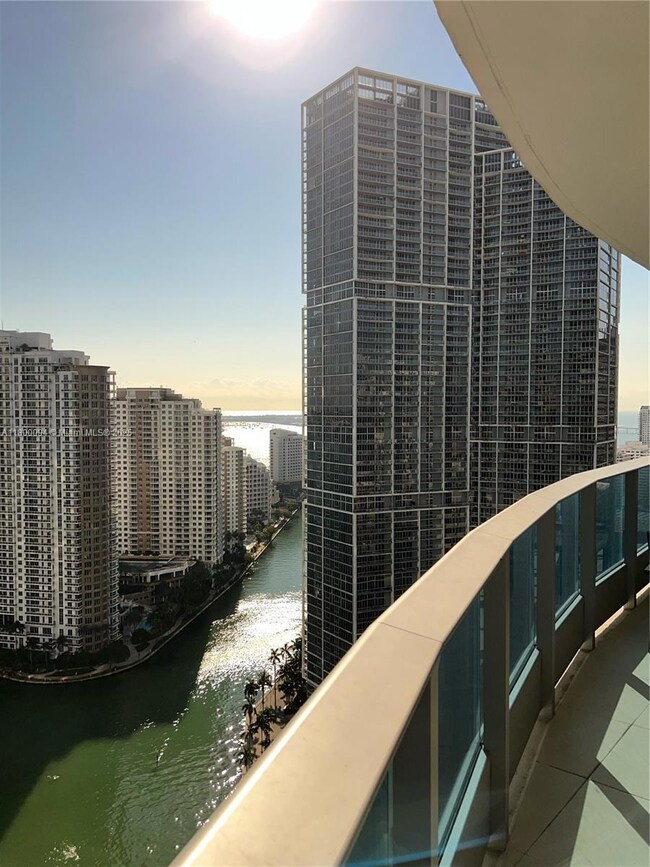 200 Biscayne Blvd Way unit 3201, Miami, FL 33131 - photo 4