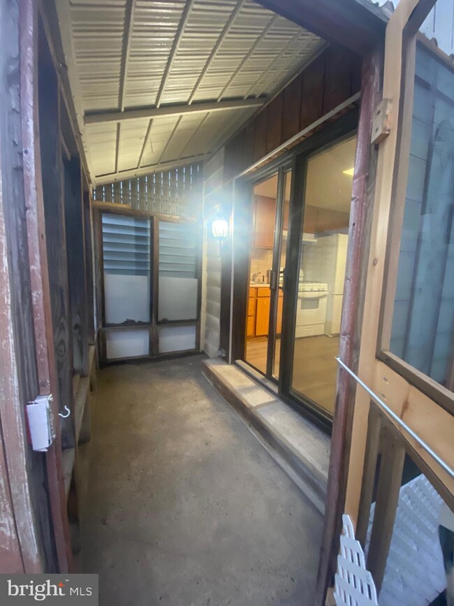 2756 Plum St, Philadelphia, PA 19137 - photo 5