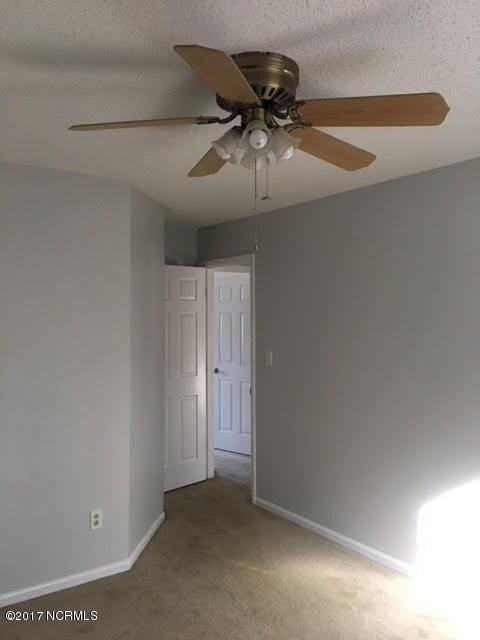 302 Audubon Dr, Jacksonville, NC 28546 - photo 7