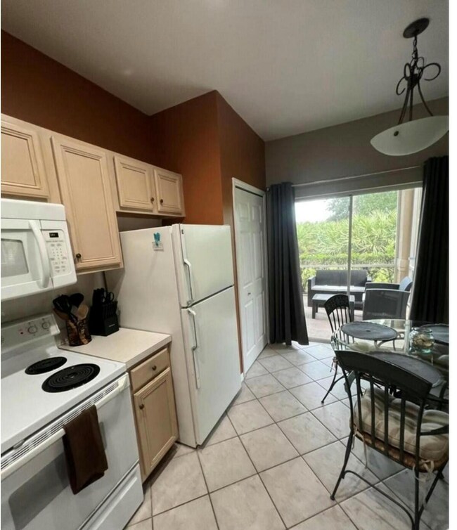 9898 Perfect Dr unit 19, Port Saint Lucie, FL 34986 - photo 3