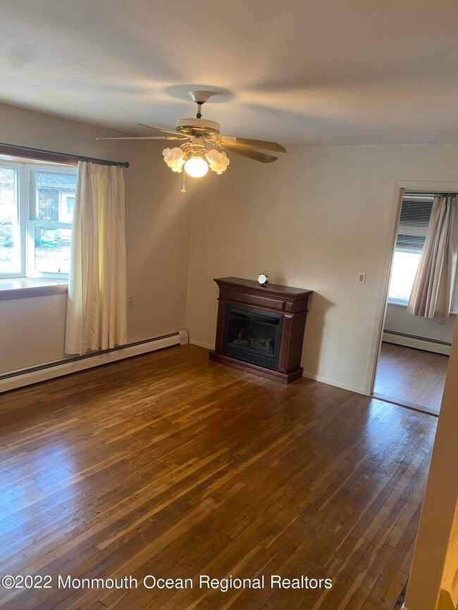 2235 Yorktowne Blvd, Toms River, NJ 08753 - photo 3