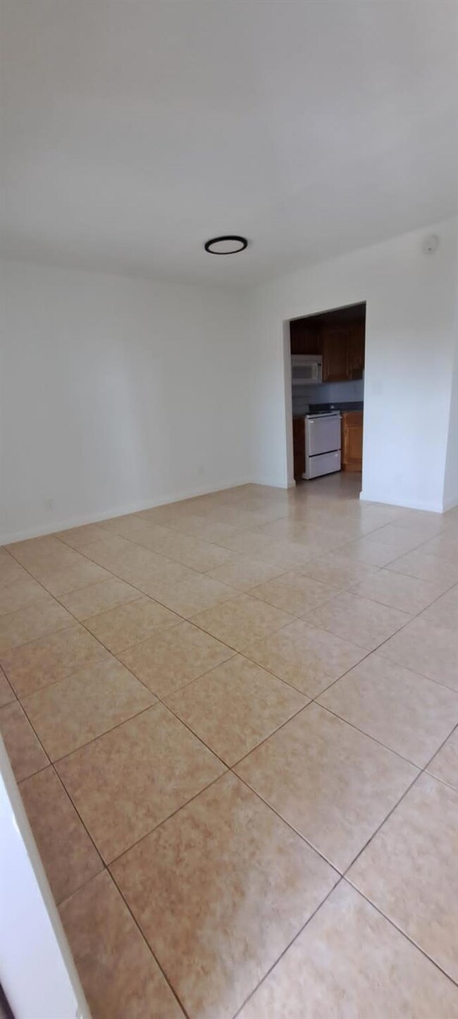 3030 NE 21st Terrace unit 8, Fort Lauderdale, FL 33306 - photo 4