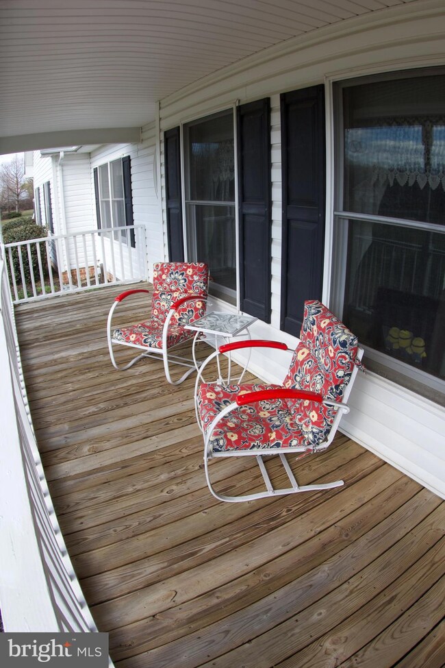 41389 Richneck Ct, Mechanicsville, MD 20659 - photo 3