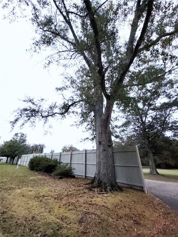 Privacy fence