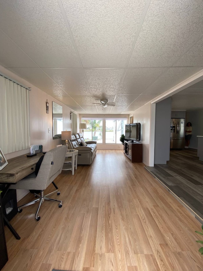 1654 Moonraker Dr unit 327, Ruskin, FL 33570 - photo 4