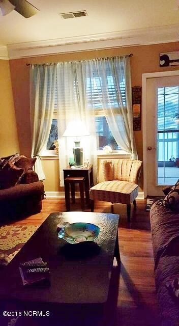 living area 3