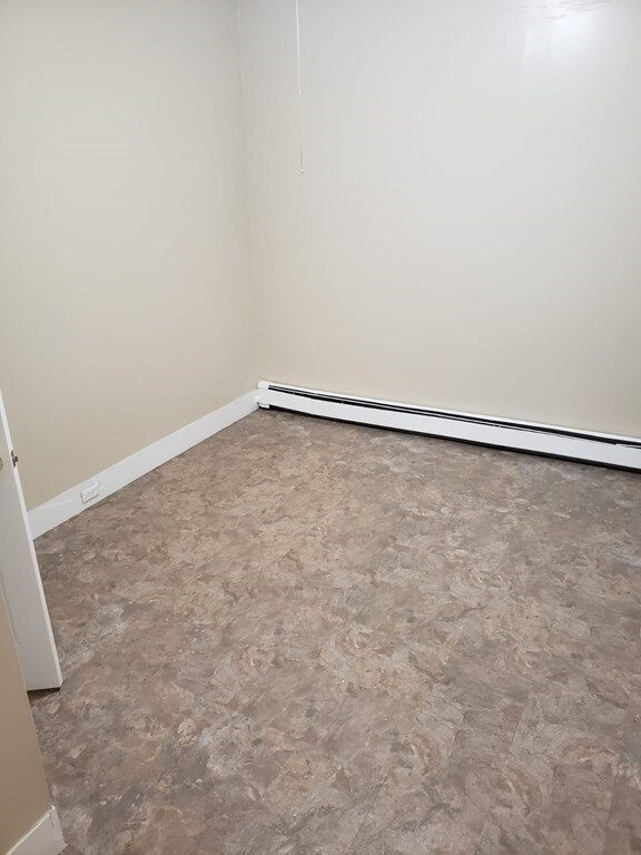 33 Cedar St unit 35, Lawrence, MA 01841 - photo 5