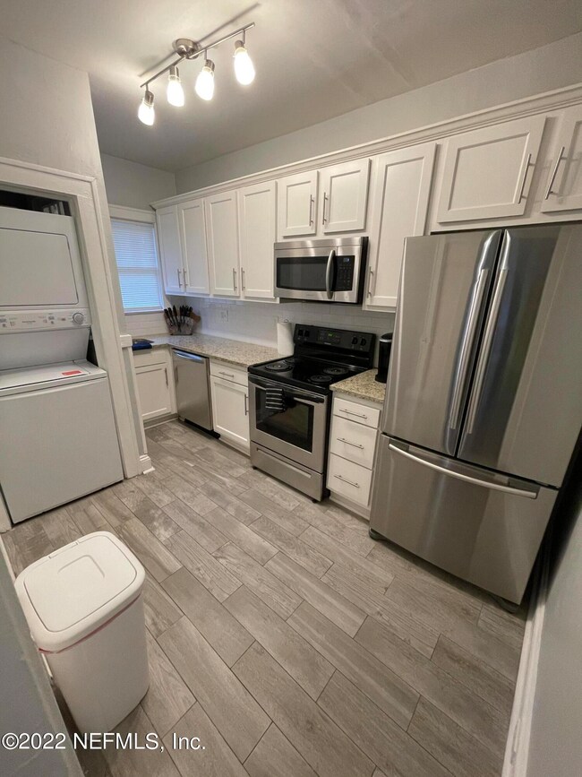 1419 Wolfe St, Jacksonville, FL 32205 - photo 2