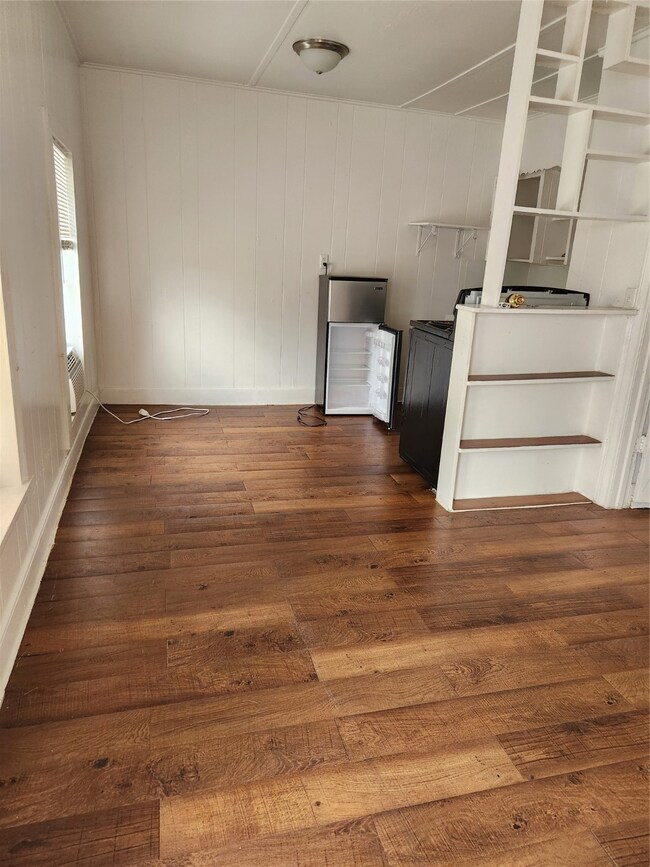 1026 Miles St unit 2, Rosenberg, TX 77471 - photo 3