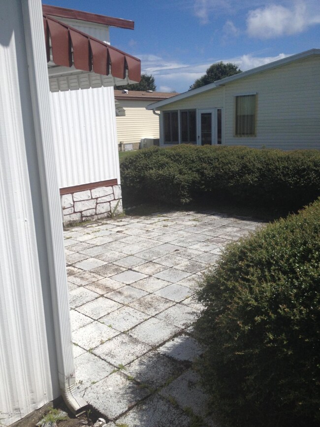 807 Oleander Cir, Sebastian, FL 32976 - photo 4