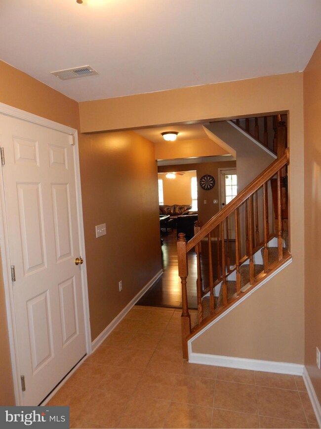 11008 New Market Ct, Fredericksburg, VA 22407 - photo 5