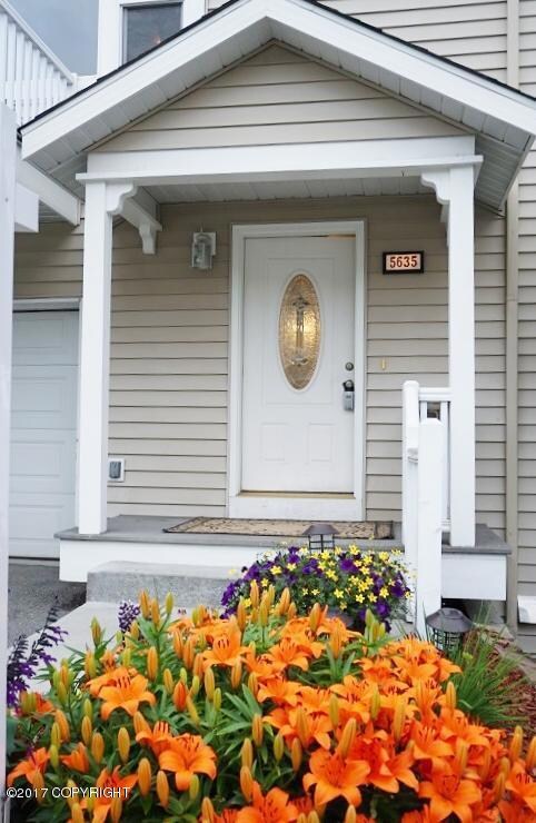 5635 Tudor Square Ct unit 15, Anchorage, AK 99504 - photo 2