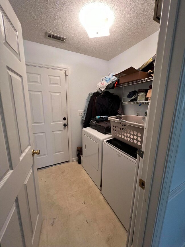 Laundry Room- Silver Fox