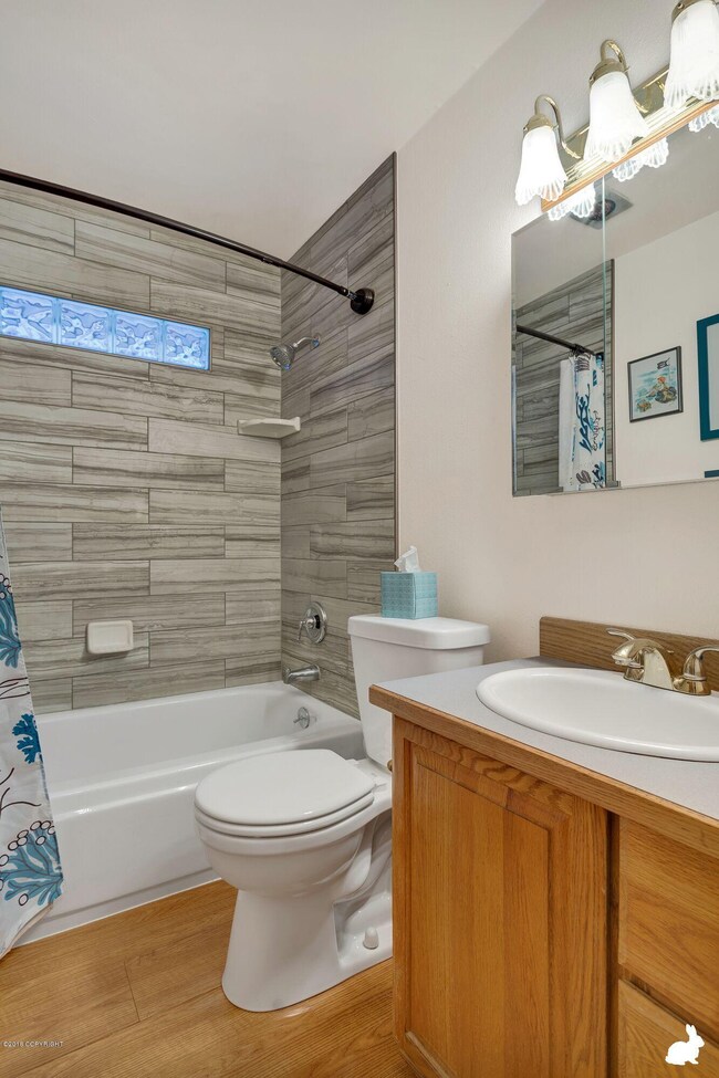 Upstairs Bath
