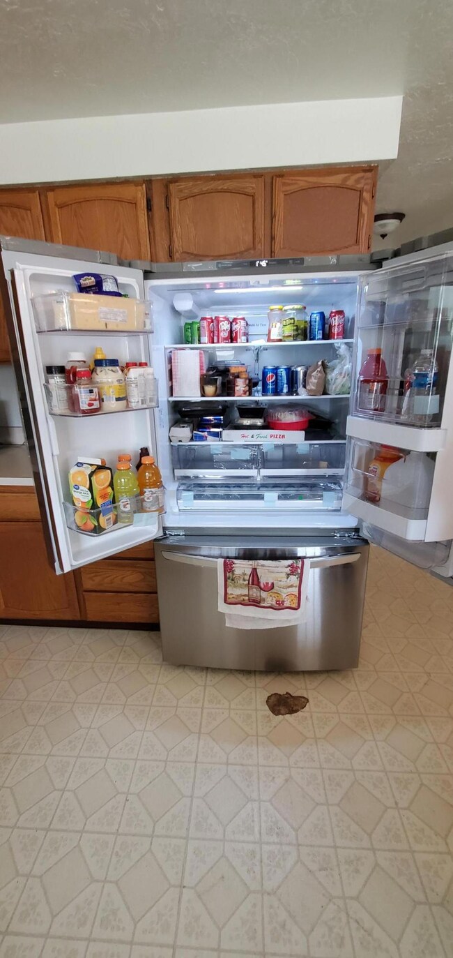 219 W Clark St, Medford, OR 97501 - photo 5