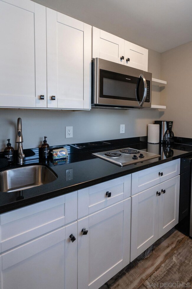 845 Beryl St unit A, San Diego, CA 92109 - photo 2