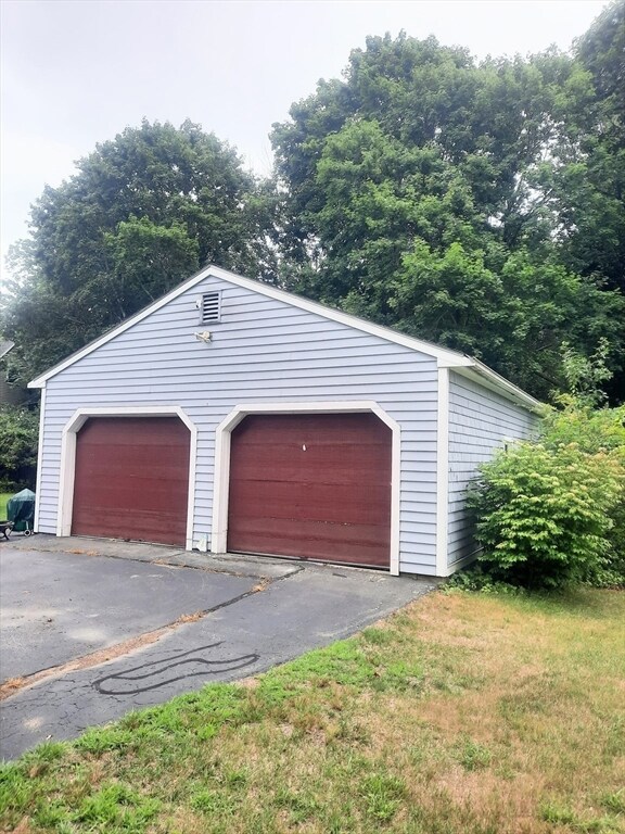 434 Circuit St, Hanover, MA 02339 - photo 2
