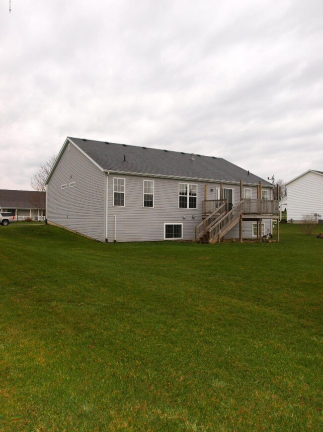 2467 Butterfly Ln, Berrien Springs, MI 49103 - photo 5