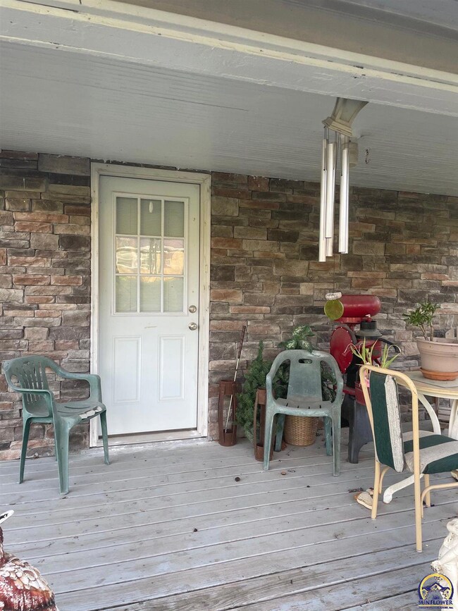 121 Walnut, Overbrook, KS 66524 - photo 3