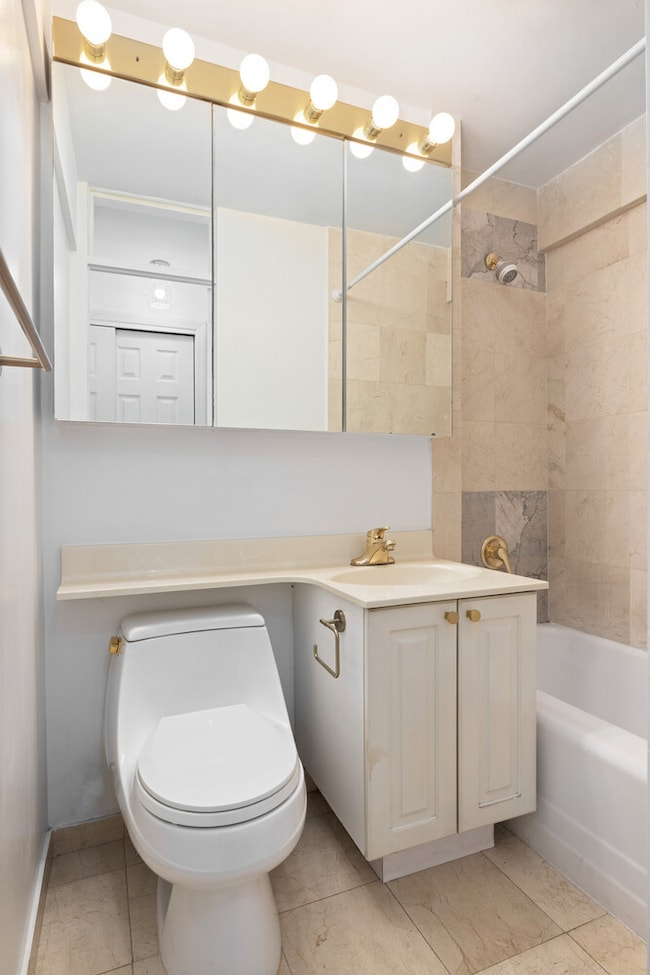 The Royal York unit W-11B, New York, NY 10065 - photo 6