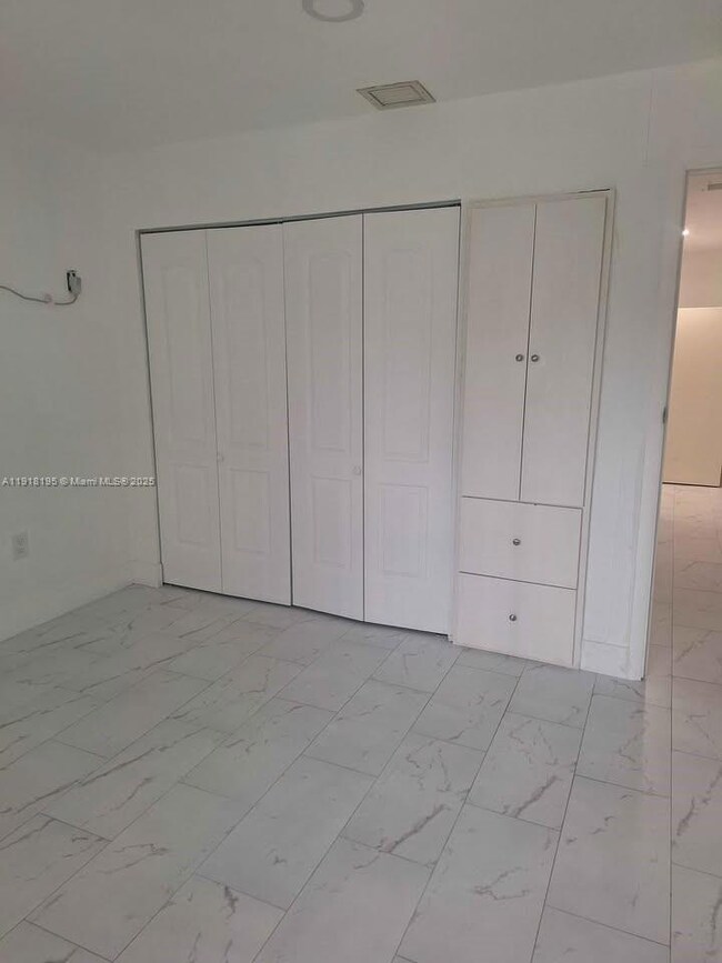 1550 W 3rd Ave unit Rear, Hialeah, FL 33010 - photo 3
