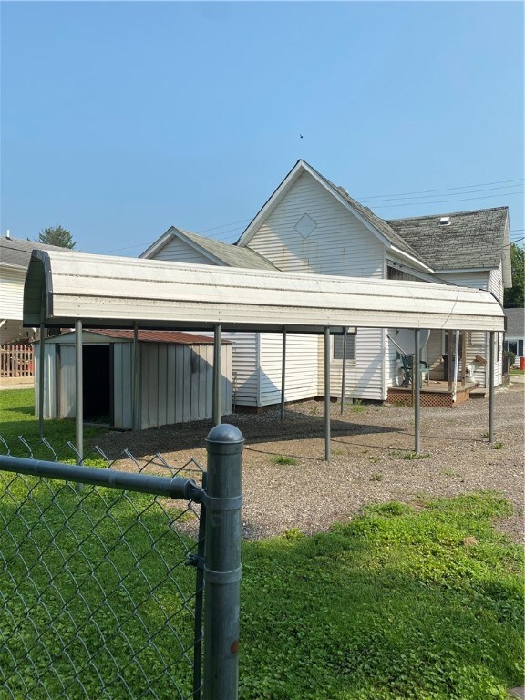 905 W Saint Anthony Ave, Effingham, IL 62401 - photo 2