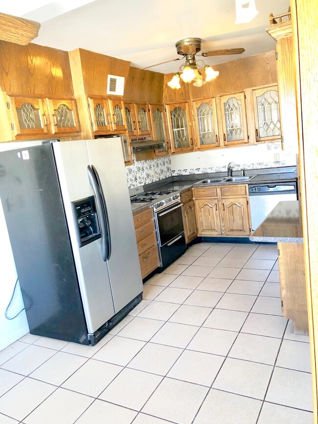 3704 Jefferson Ave, El Paso, TX 79930 - photo 5