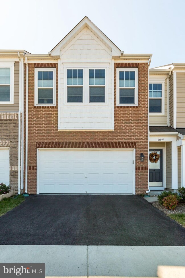 24595 Greysteel Square, Aldie, VA 20105 - photo 2