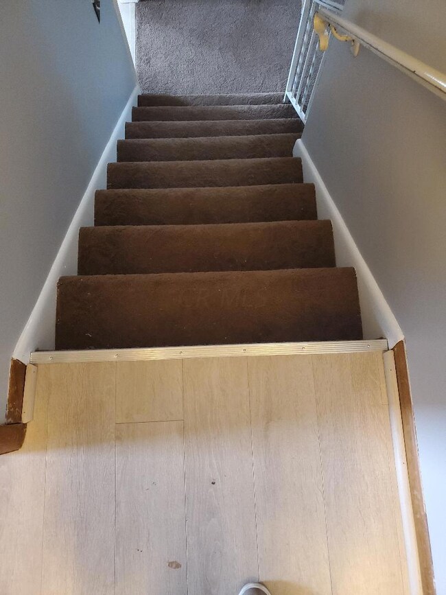Stairs well
