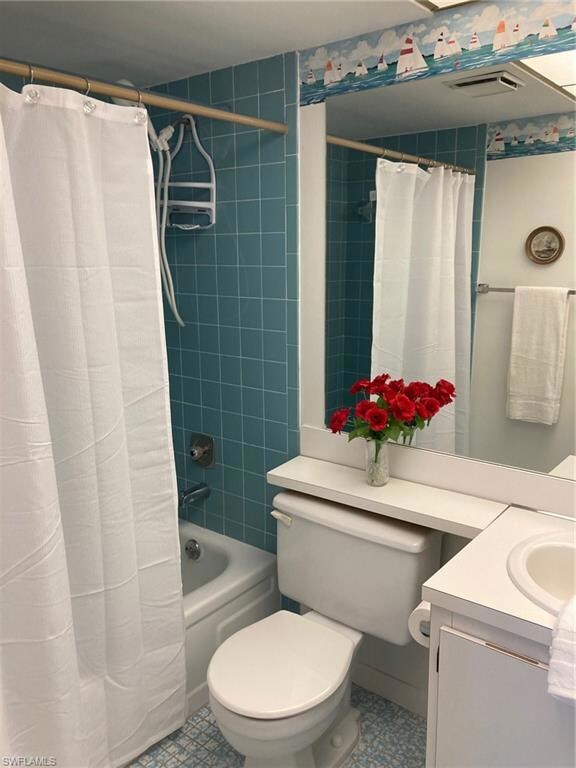 tub shower combination in the second bathroom