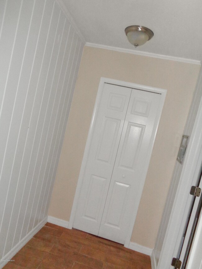 Hallway w/Closet
