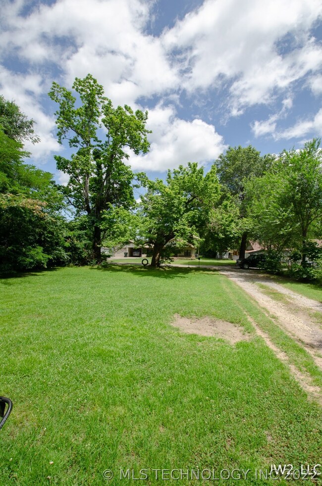 Additional lot behind house