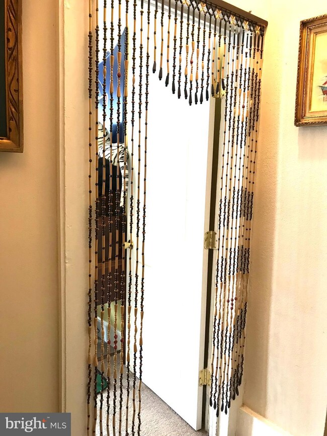 710 Moss St, Reading, PA 19604 - photo 3