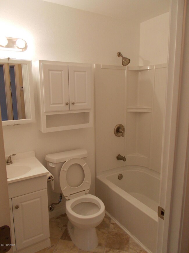 Apt #5 008
