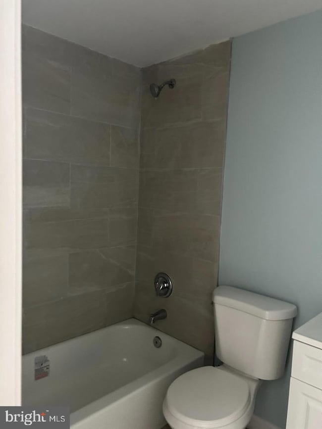 2033 N Fulton Ave, Baltimore, MD 21217 - photo 5