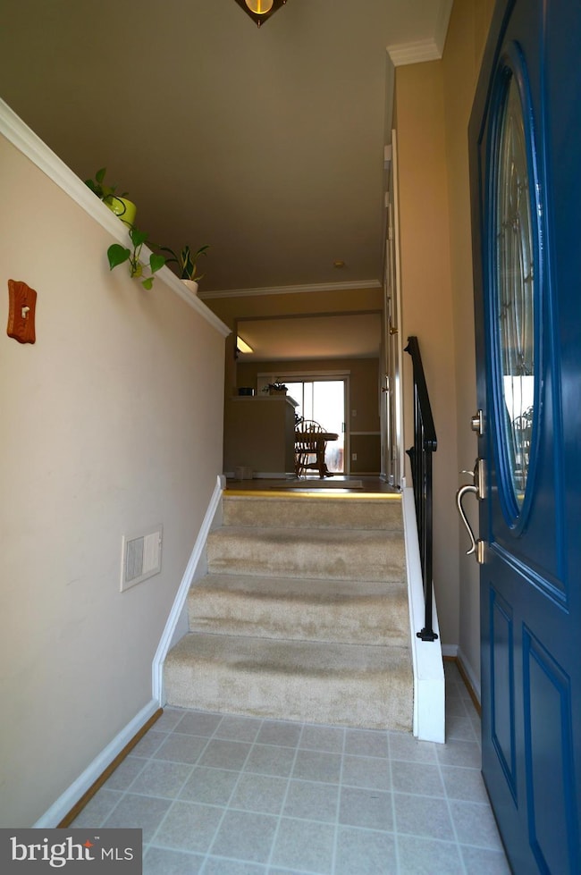 1969 Winslow Ct, Woodbridge, VA 22191 - photo 2