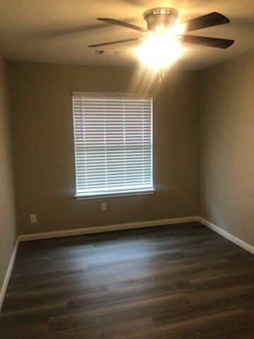 11026 Linden Gate Dr, Houston, TX 77075 - photo 4