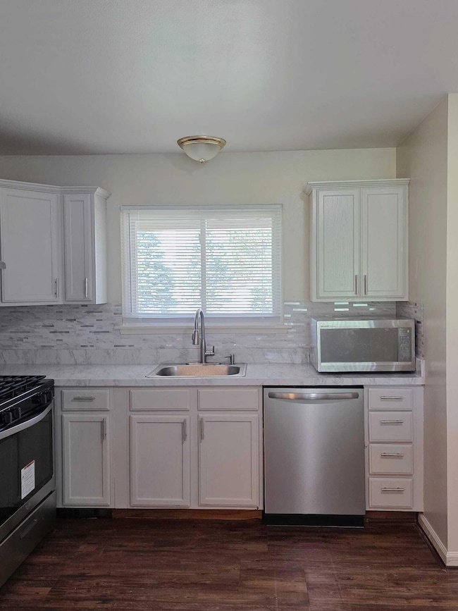 44497 Savery Dr unit 103, Canton, MI 48187 - photo 5