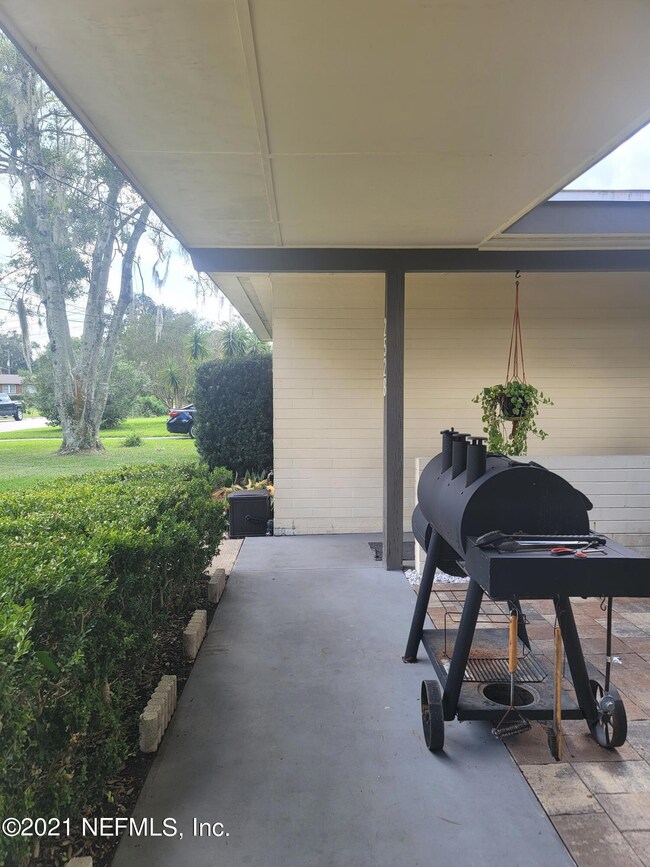 2528 Ironwood Dr, Jacksonville, FL 32216 - photo 7