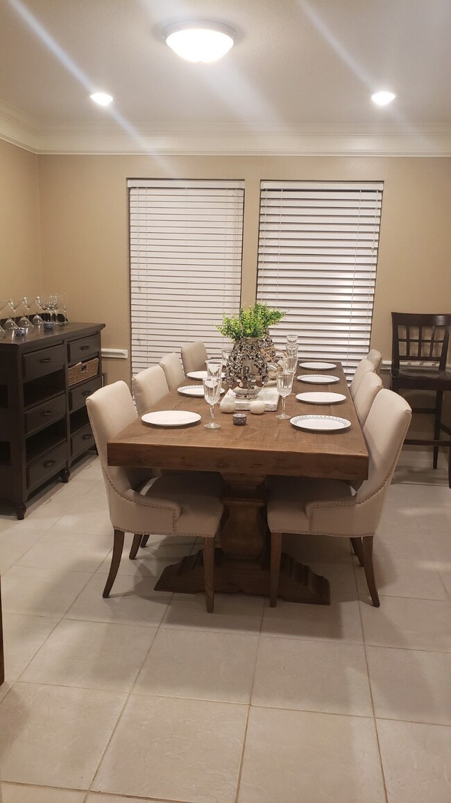 8707 Saratoga Forest Dr, Houston, TX 77088 - photo 7