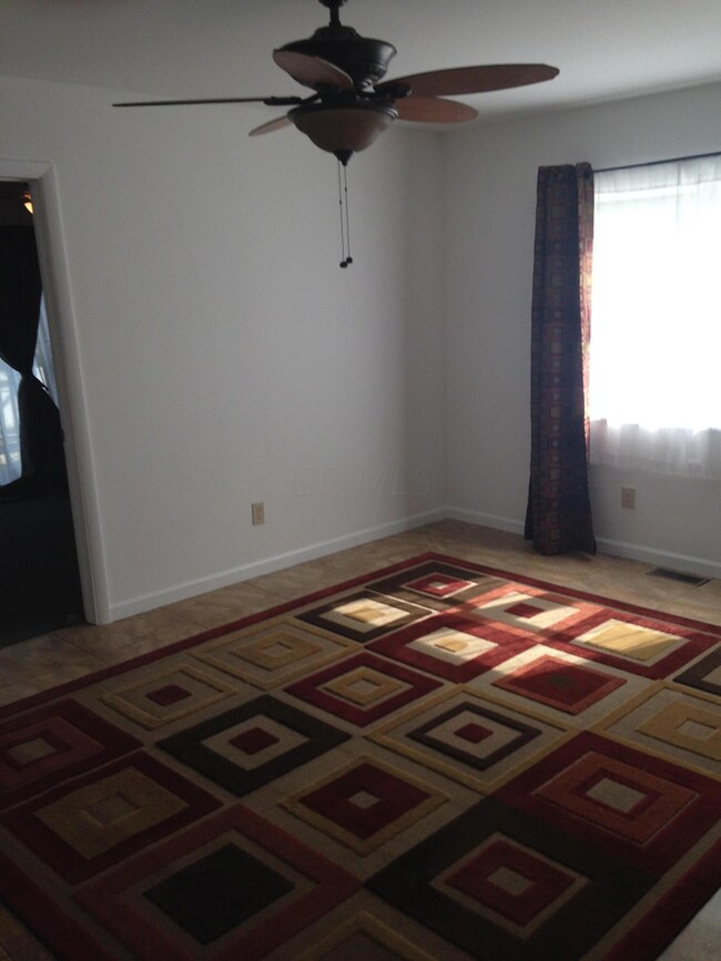 kit to dining room