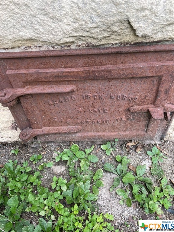 732 Bismark St, Seguin, TX 78155 - photo 6