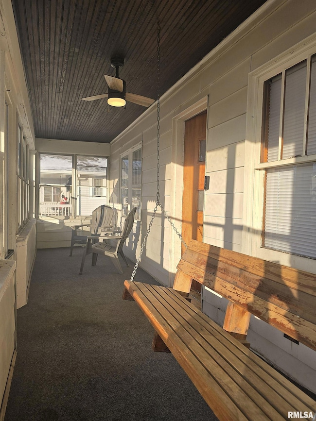 1321 Center St, Pekin, IL 61554 - photo 5