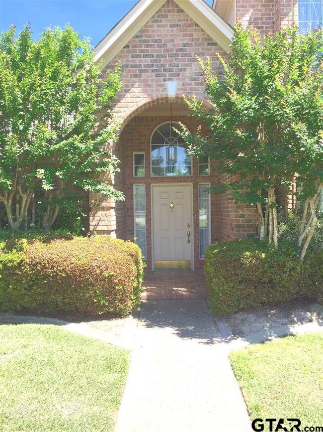 1624 Cimmarron Trail, Tyler, TX 75703 - photo 3